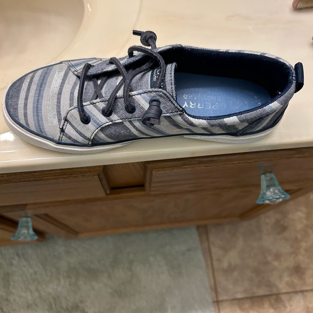Sperry tennis shoes. Worn only once